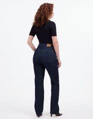 The Curvy '90s Straight Jean