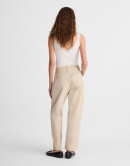 Short Pieced Barrel-Leg Jeans
