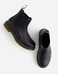 Dr. Martens® 2976 Chelsea Boots in Leather