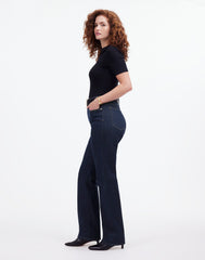 The Curvy '90s Straight Jean