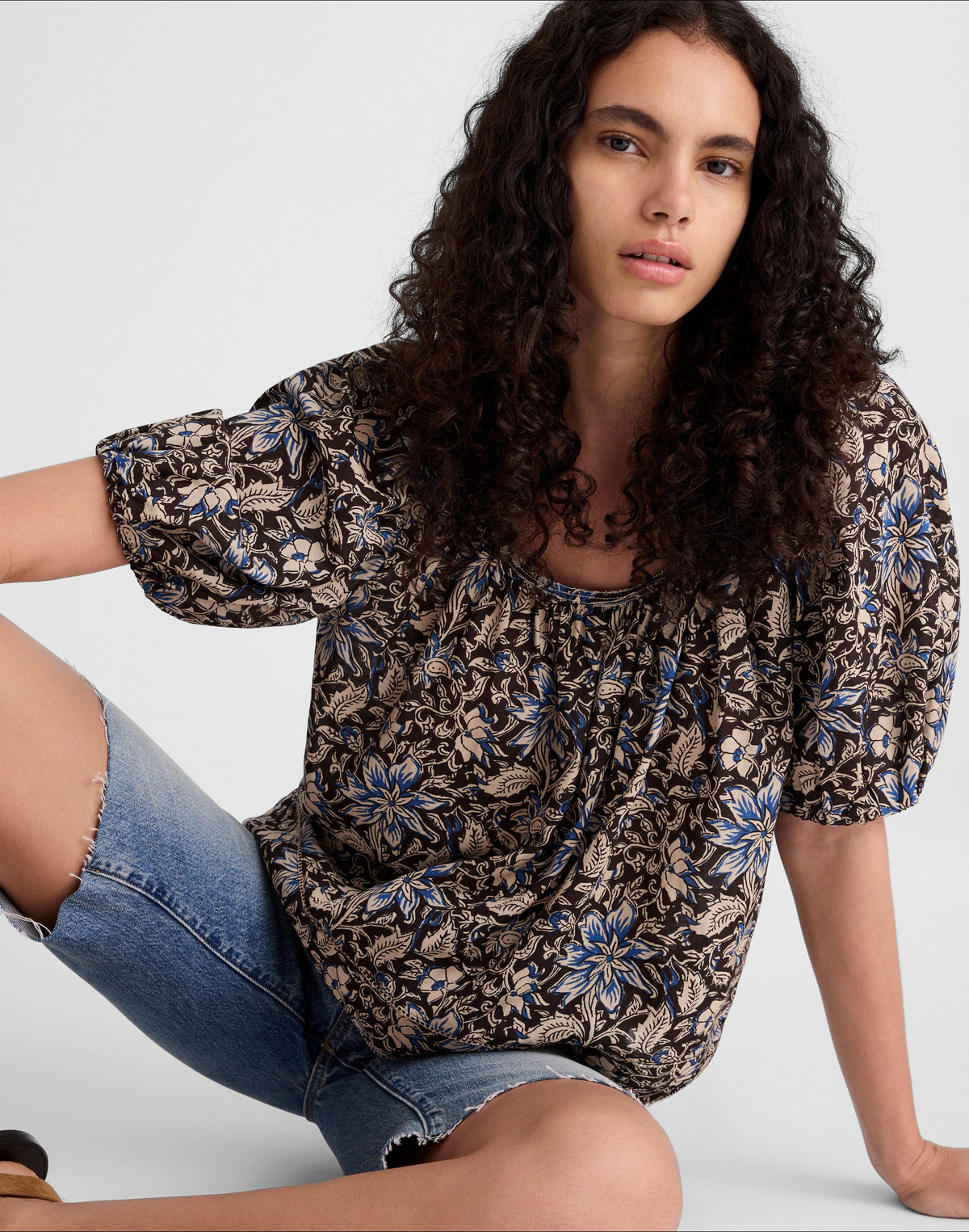 Puff-Sleeve Scoopneck Top
