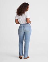 The Short Curvy Dean Easy Straight Jean in Airy Denim