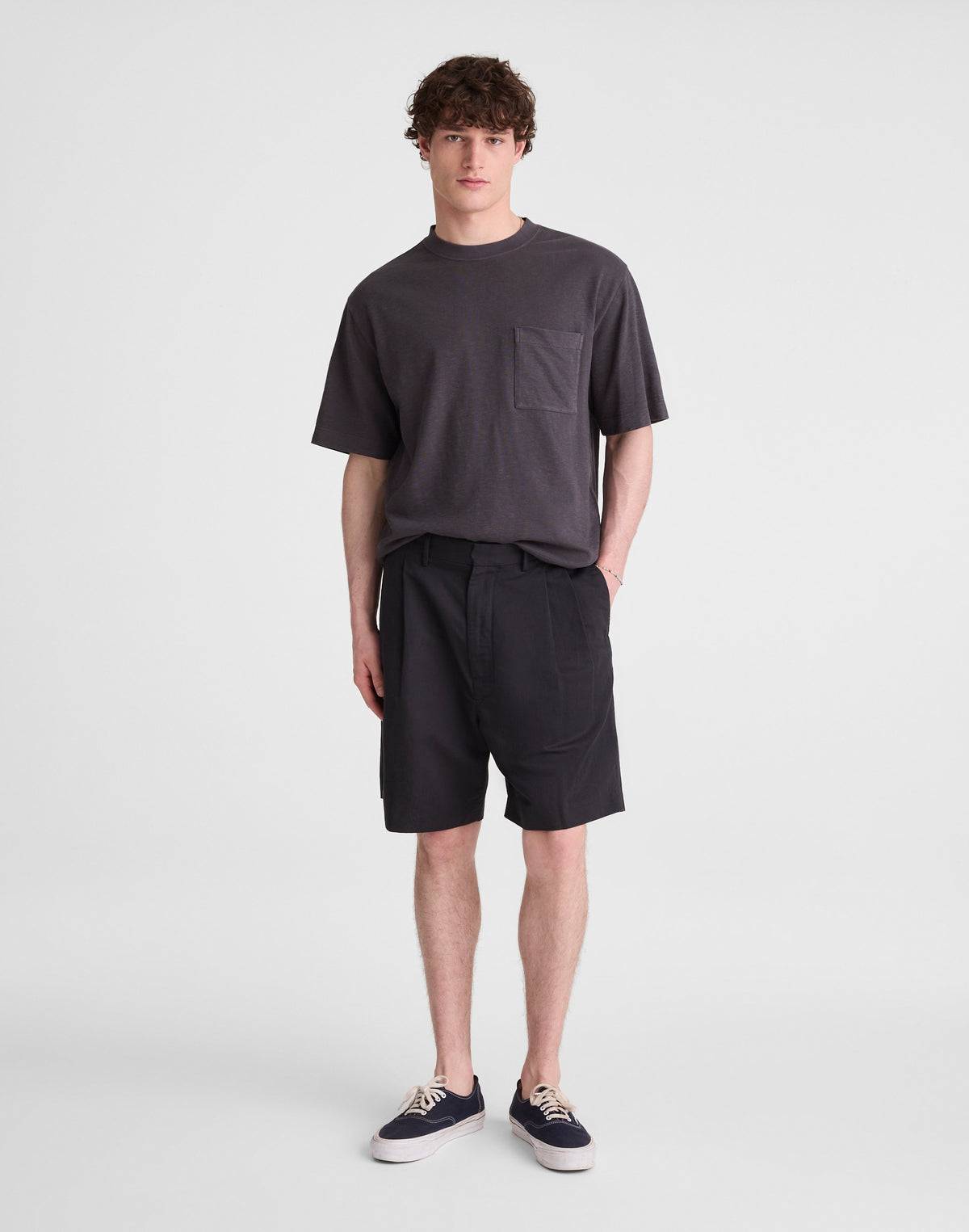 Double-Pleated Shorts in Meridian Linen Blend