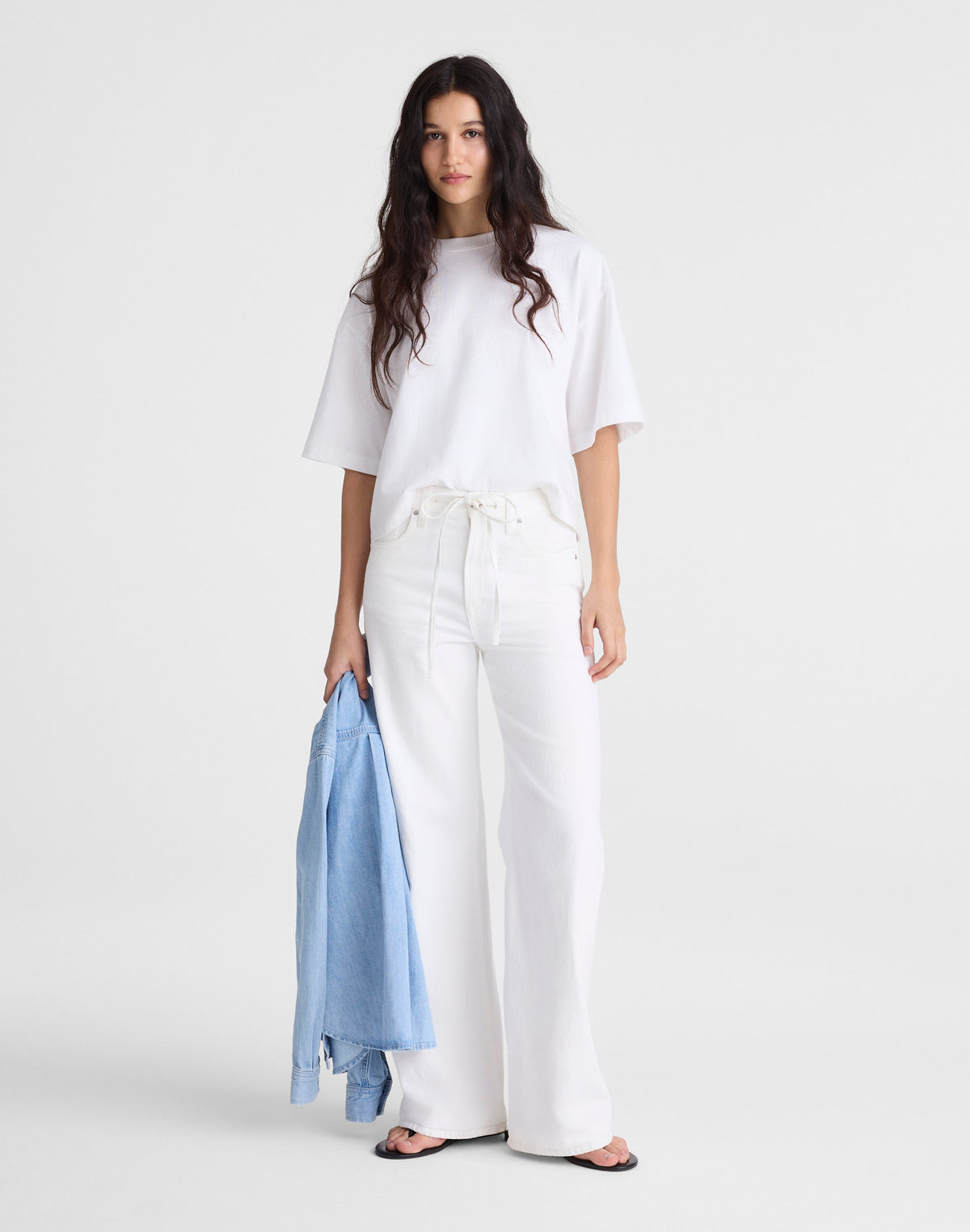 The Short Ultimate Wide-Leg Jean in Tile White